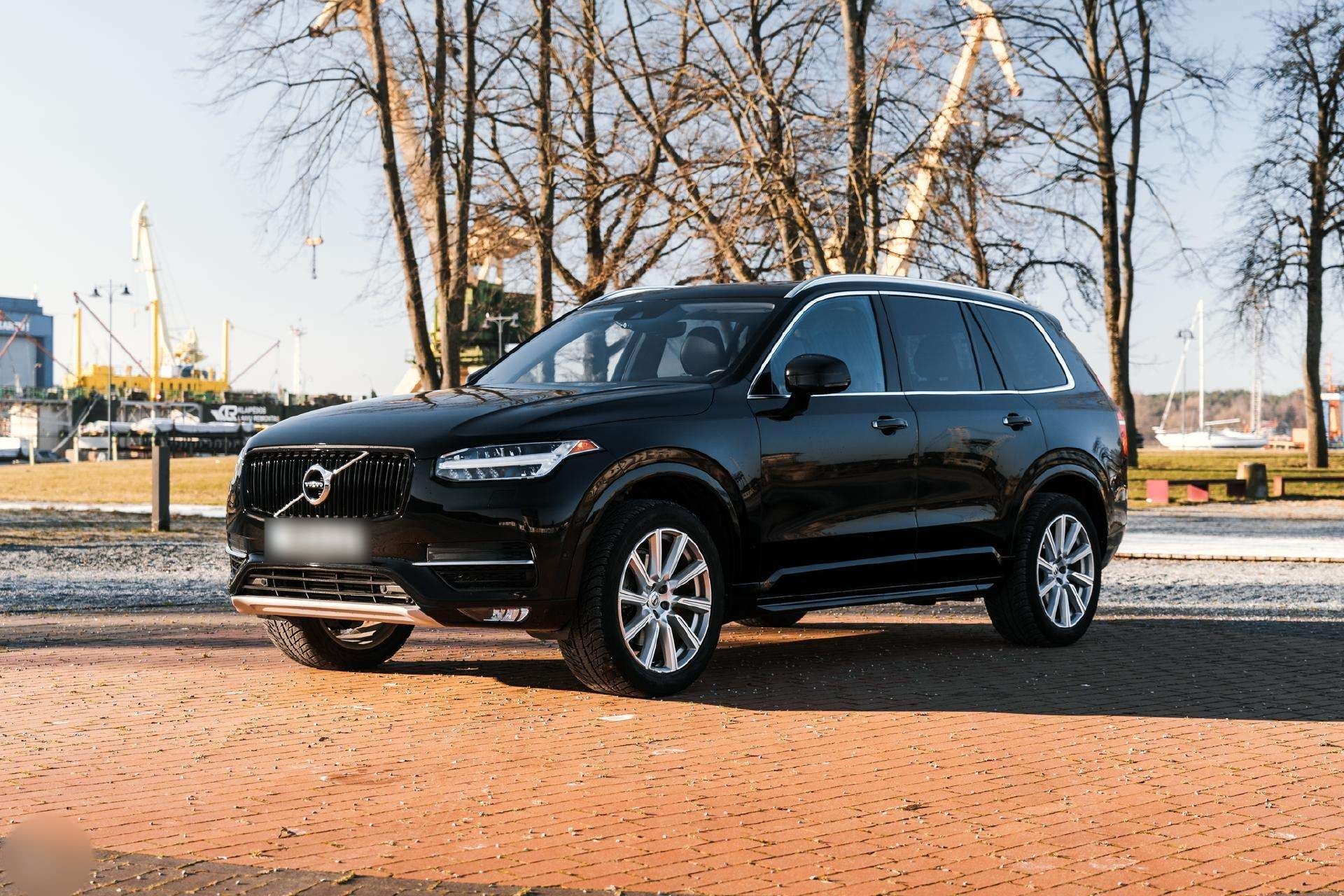 Volvo XC90 - FULL BLACK - FULL OPTION