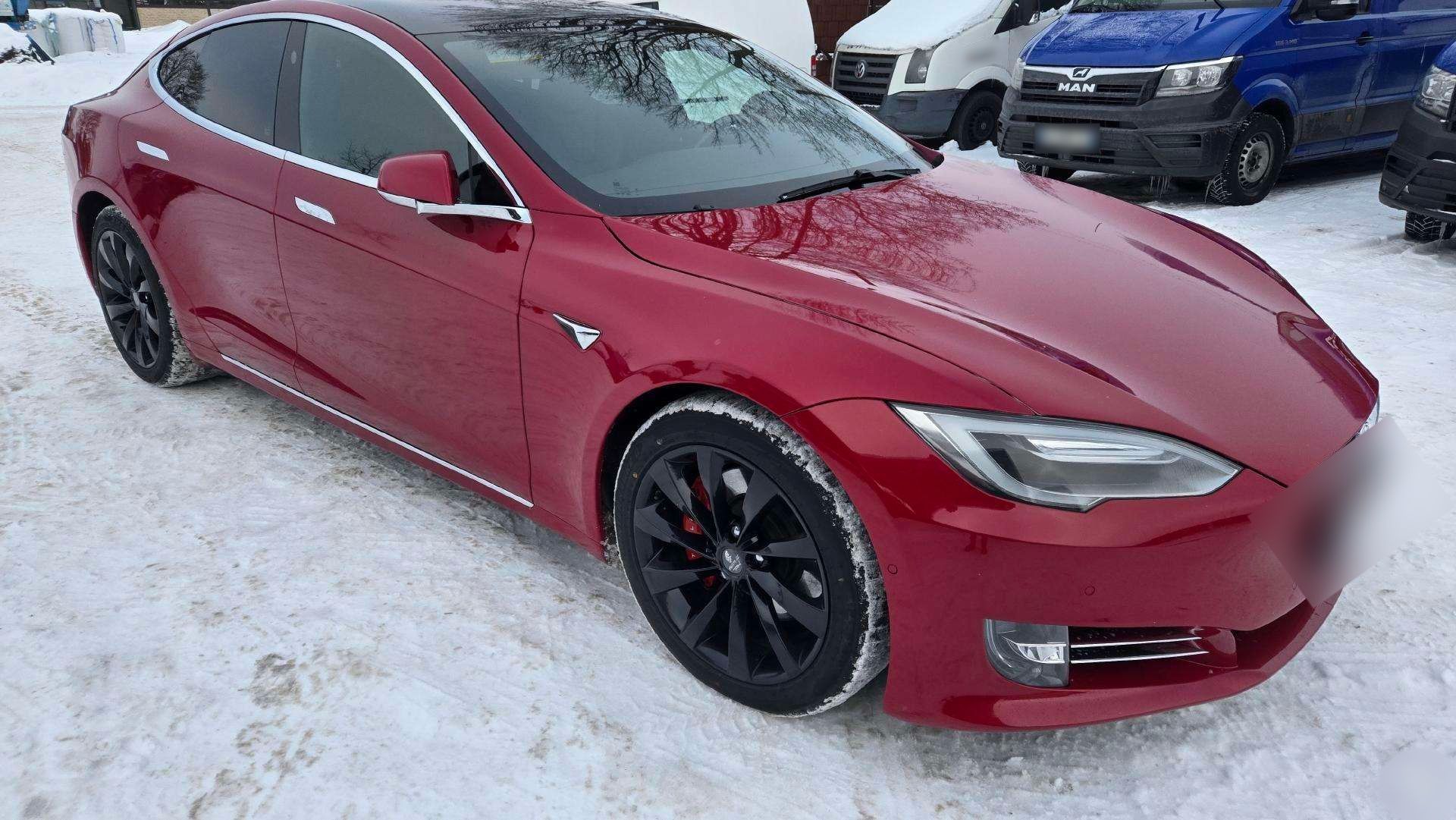 TESLA MODEL S - 772 CH - Tesla Model S - SYC75