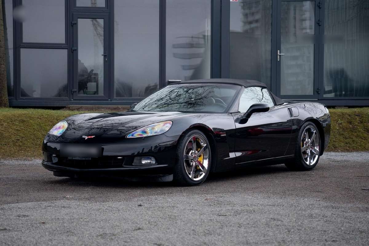 CHEVROLET CORVETTE- FUL BLACK FULL OPTION - Chevrolet Corvette - SYC75