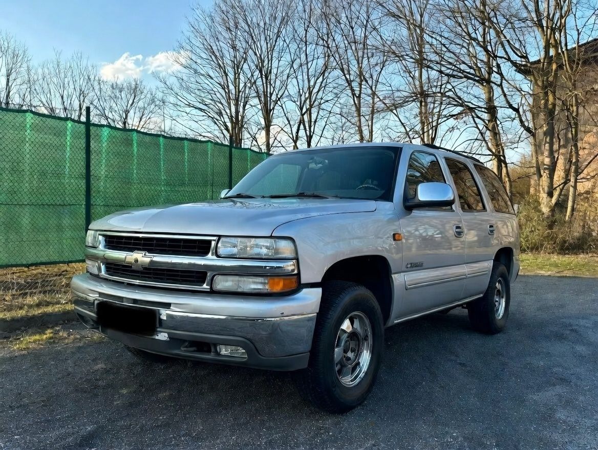Chevrolet Tahoe - 273 CH