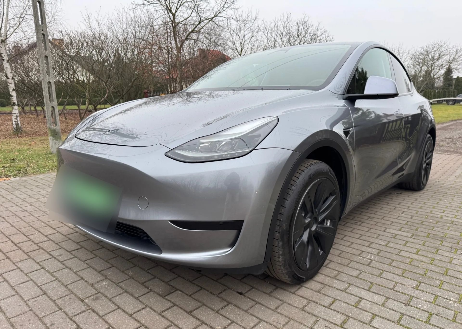 Tesla Model Y - 299 CH