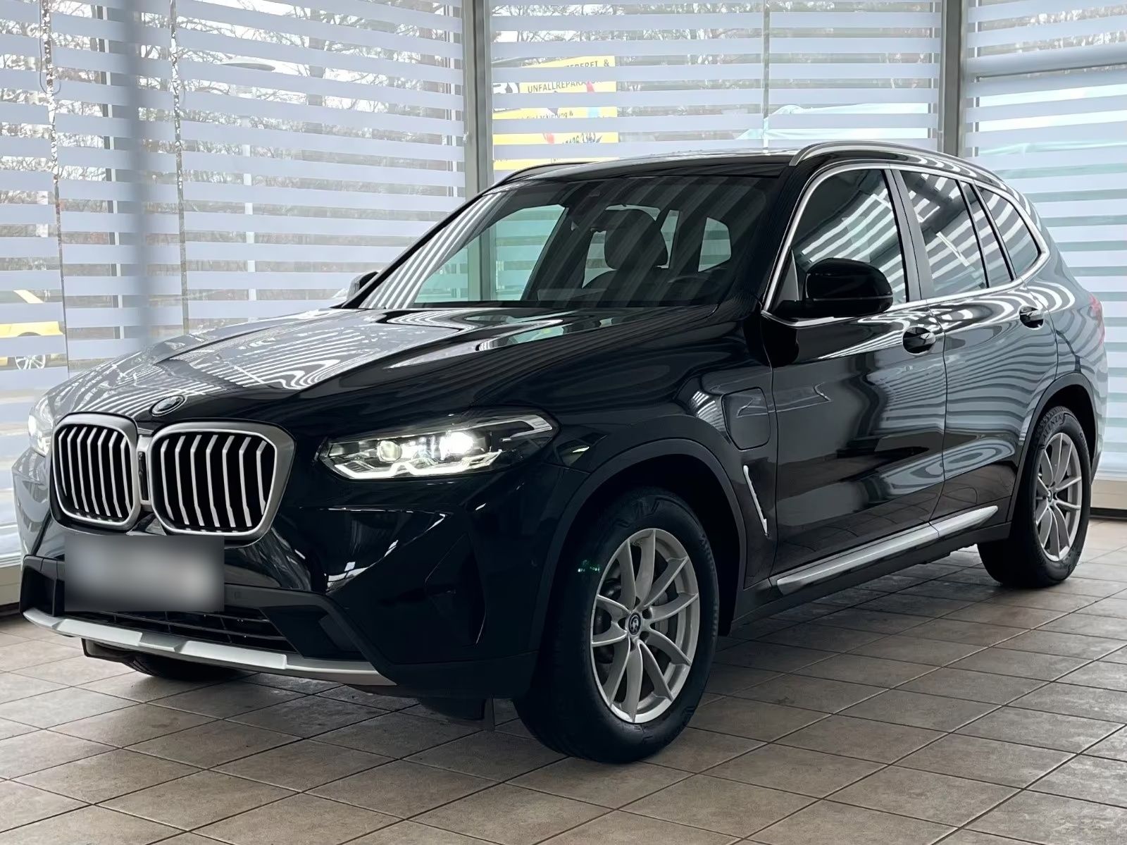 BMW X3 - FULL BLACK FULL OPTION - BMW X3 - SYC75