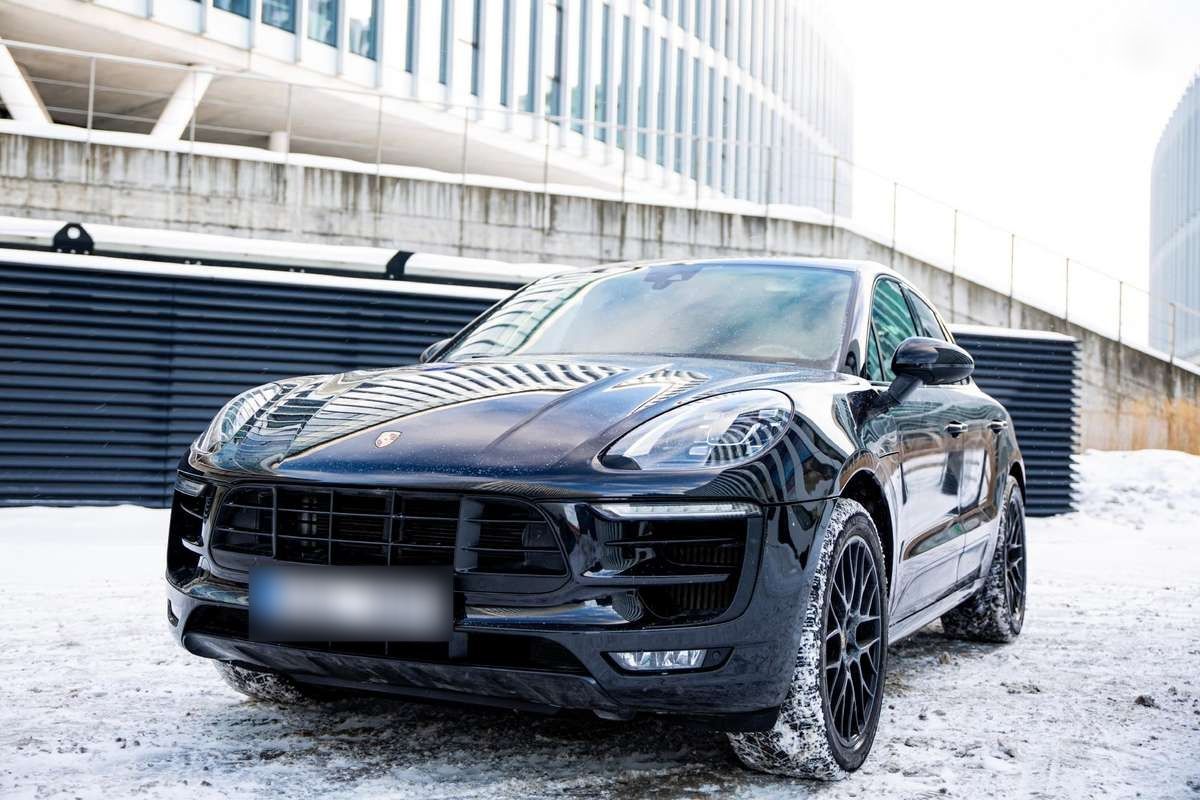 PORSCHE MACAN - FULL BLACK - Porsche Macan - SYC75