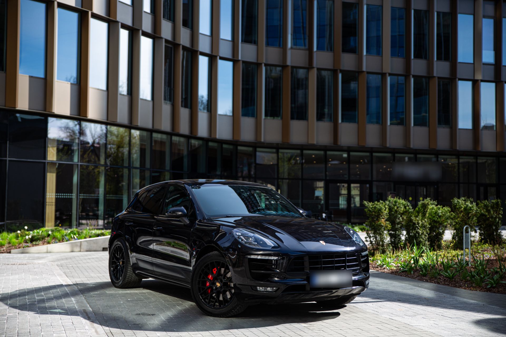 PORSCHE MACAN GTS FULL BLACK - FULL OPTION - Porsche Macan - SYC75