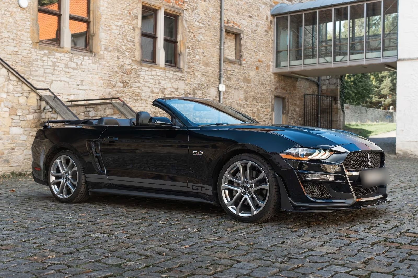 FORD MUSTANG - FULL BLACK FULL OPTION - Ford Mustang - SYC75