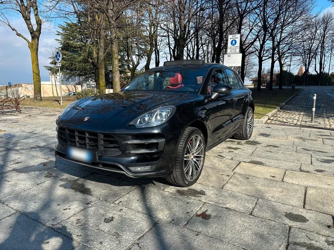 PORSCHE MACAN - FULL OPTION
