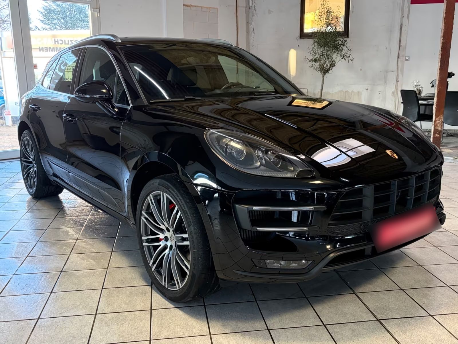PORSCHE MACAN FULL OPTION - FULL BLACK - Porsche Macan - SYC75