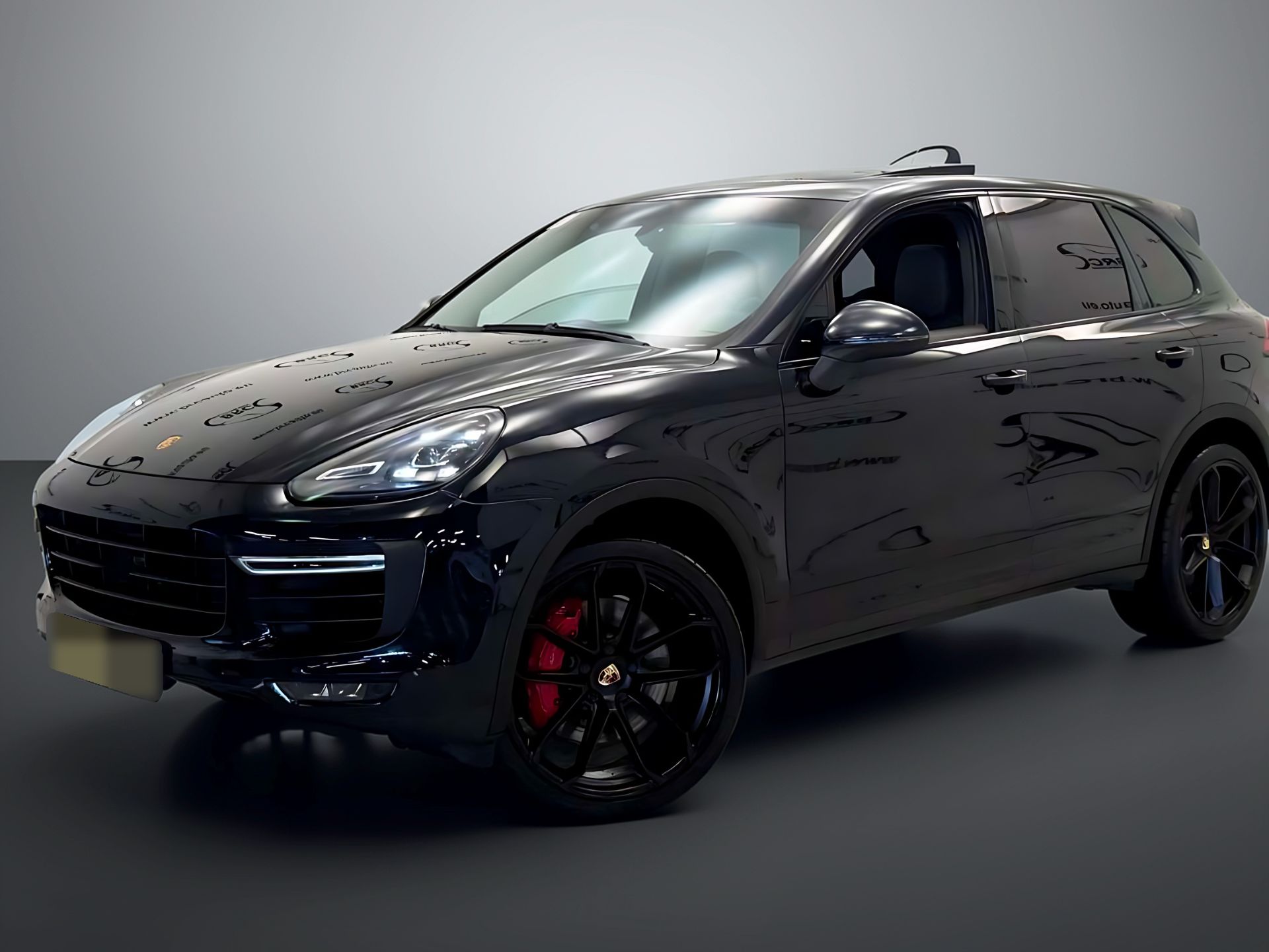 PORSCHE CAYENNE-  FULL BLACK FULL OPTION - Porsche Cayenne - SYC75