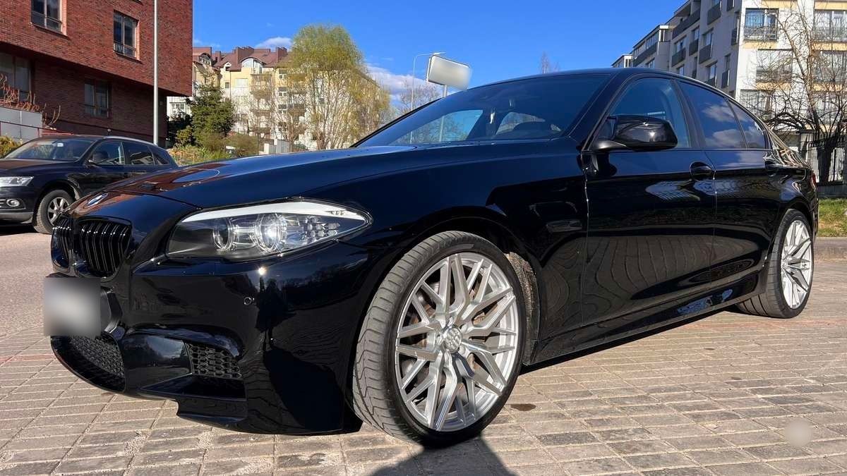 BMW 550i - 408 CH