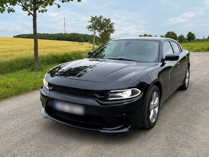 DODGE CHARGER 5.7 - FULL BLACK
