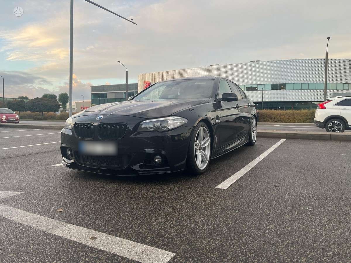 BMW Série 535 - FULL BLACK - BMW Série 5 - SYC75