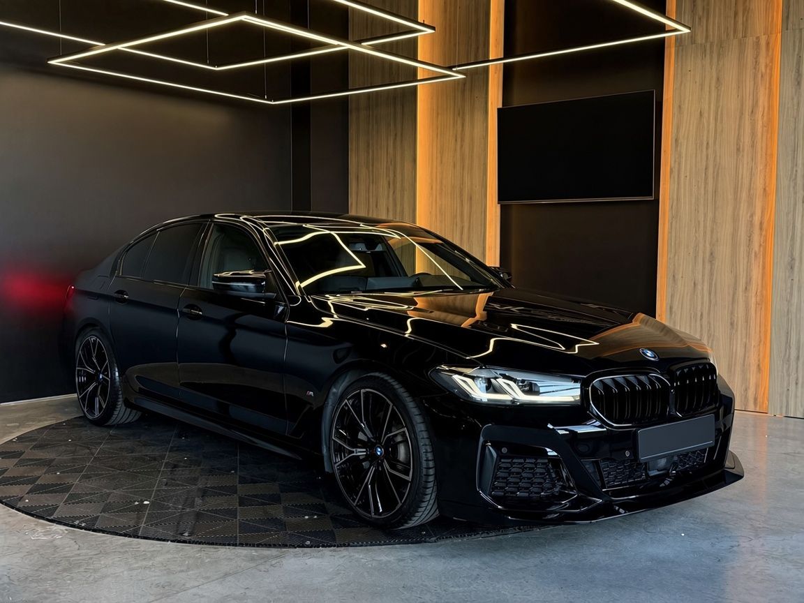 BMW 530 XDRIVE - FULL BLACK - BMW Série 5 - SYC75