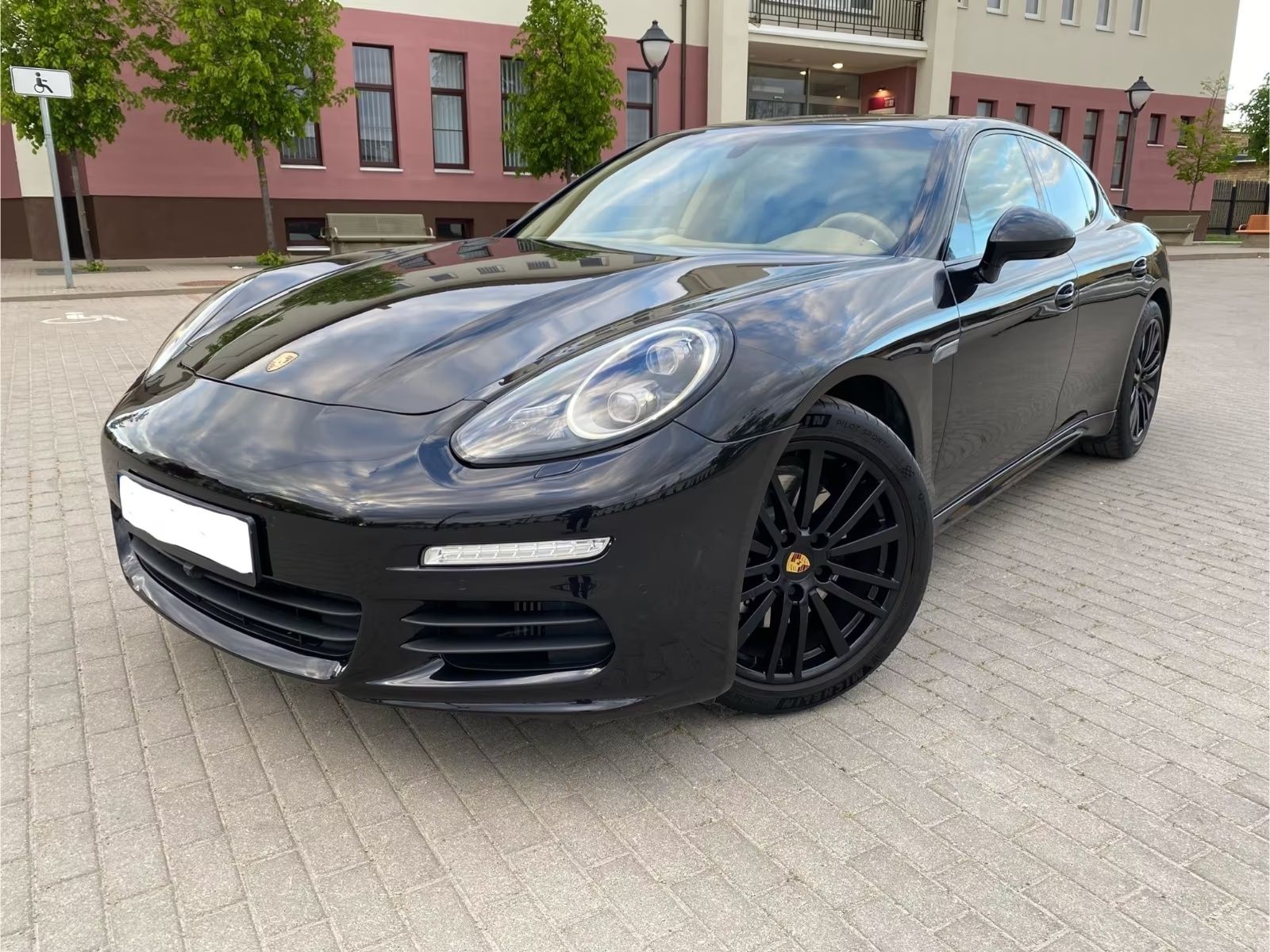Porsche Panamera S Twin Turbo - FULL OPTION - Porsche Panamera - SYC75