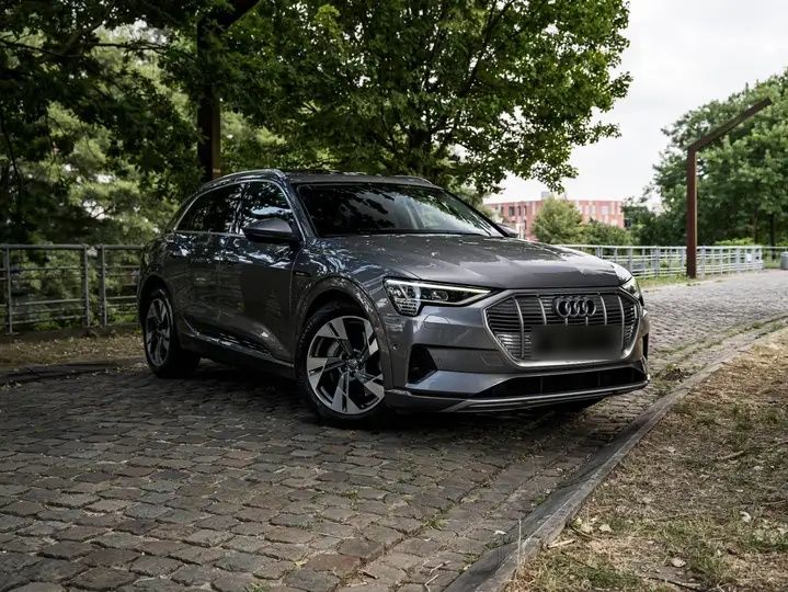 Audi Q8 e-tron 50 QUATTRO-FULL OPTION - Audi Q8 - SYC75