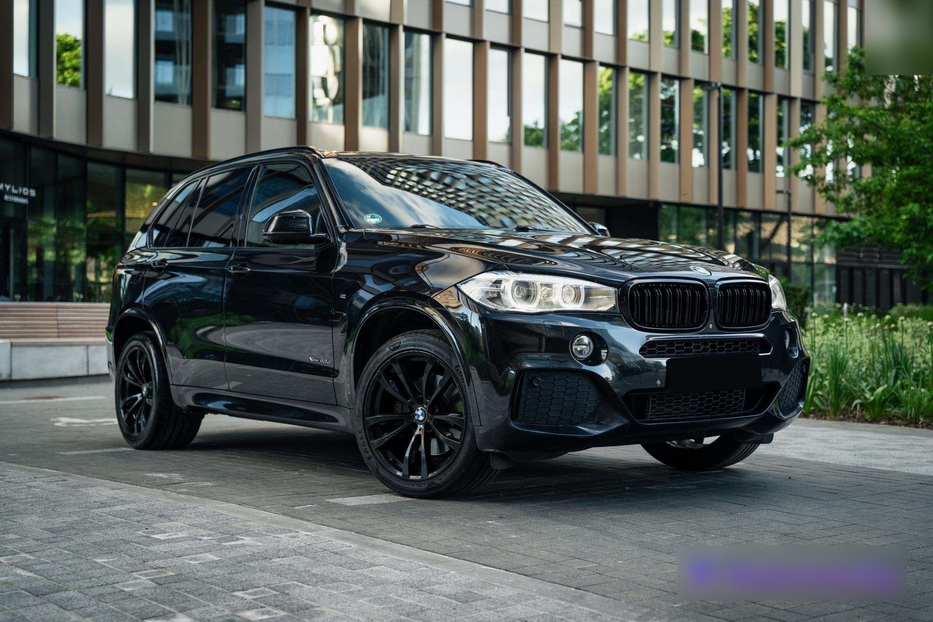 BMW X5 - FULL BLACK- FULL OPTION - BMW X5 - SYC75