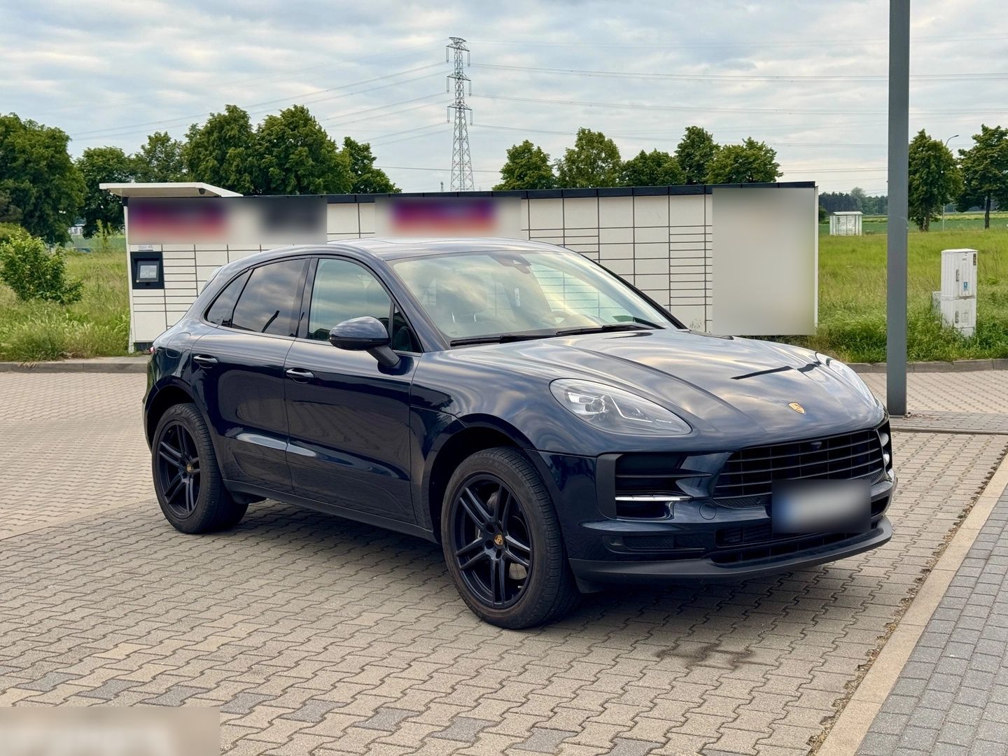 Porsche Macan Standard -FULL OPTIONS - Porsche Macan - SYC75